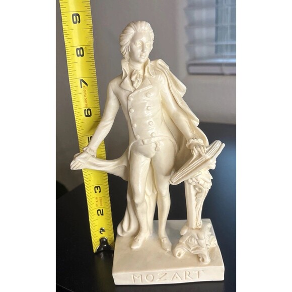Vintage A. Santini Signed Wolfgang Amadeus MOZART 9" Tall White Resin Figurine - Picture 14 of 16